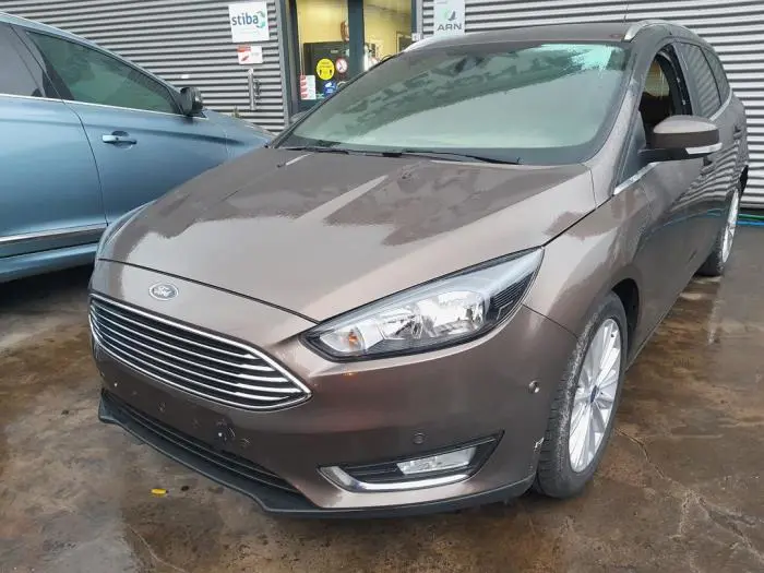 Remklauw (Tang) links-voor Ford Focus