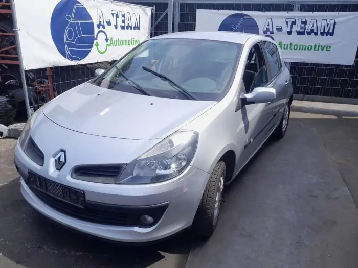 Benzinepomp Renault Clio