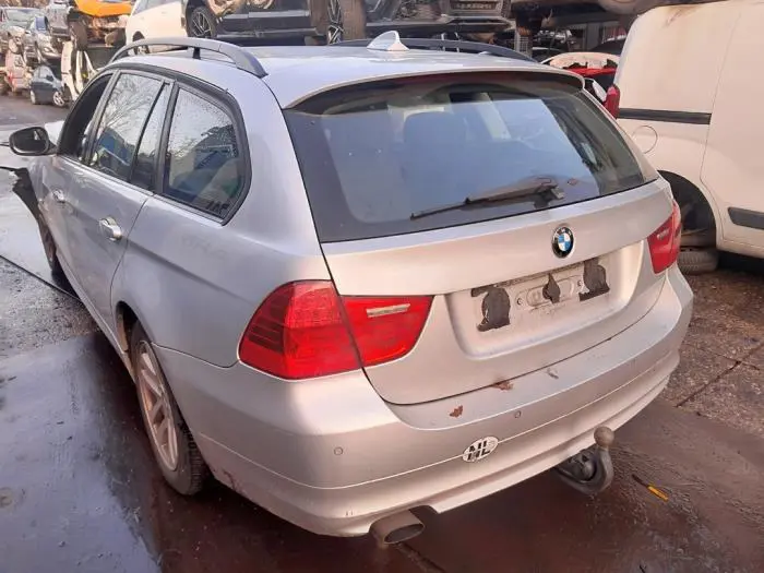 Differentieel achter BMW 3-Serie