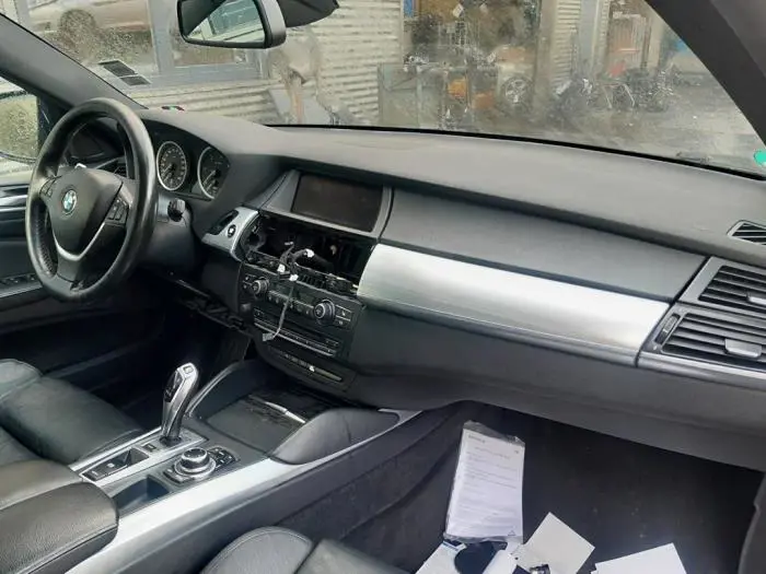 Dashboardkastje BMW X6