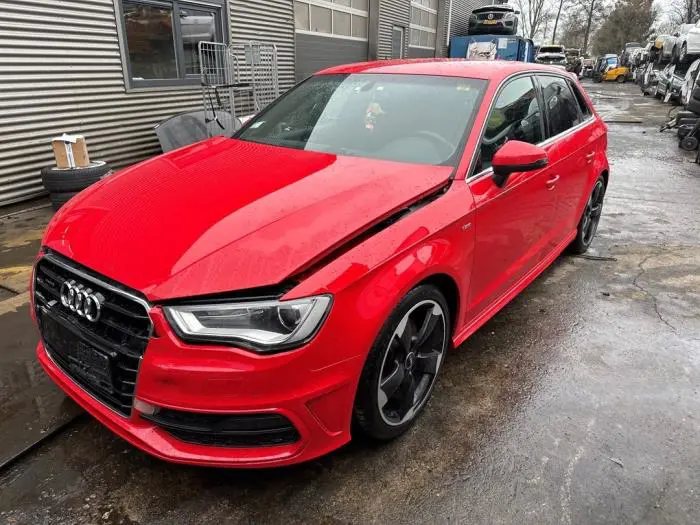 Remklauw (Tang) links-voor Audi A3