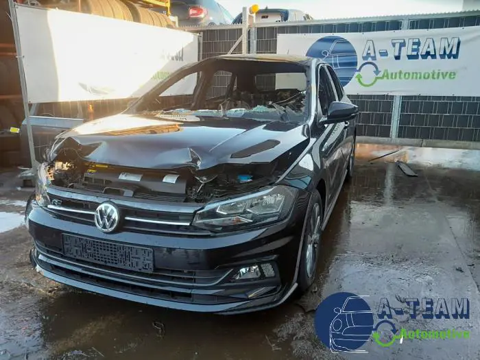 Volkswagen Polo 17-